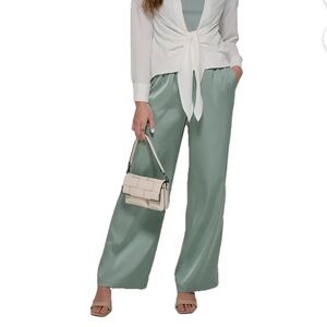 Calvin Klein
Women's Pull On Wide Leg Satin Pants